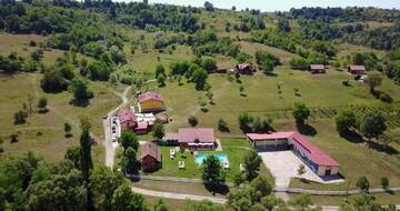 Фото Фермерские дома Hotel Suite-Agrovillage Resort г. Labaşinţ 5